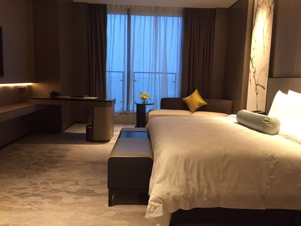 Golden Eagle Summit Hotel Kunshan  Zewnętrze zdjęcie